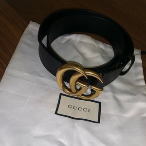 Gucci belt. Size 90-36. Black leather, Gold emblem